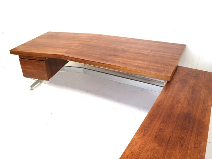 Pamono Large Vintage Corner Desk by Voko, 1960s Online