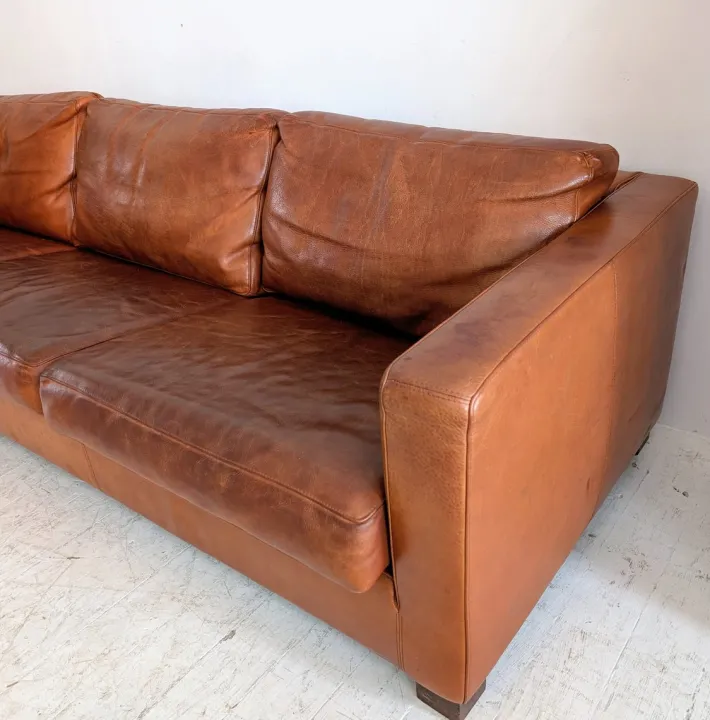 Pamono Large Vintage Italian Cognac Leather Low Slung Sofa from Molinari, 1980s