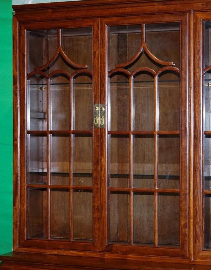 Pamono Large Vintage Oriental Chinese Carved Bookcase Display Cabinet with Lights New