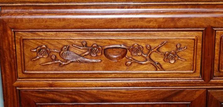 Pamono Large Vintage Oriental Chinese Carved Bookcase Display Cabinet with Lights New