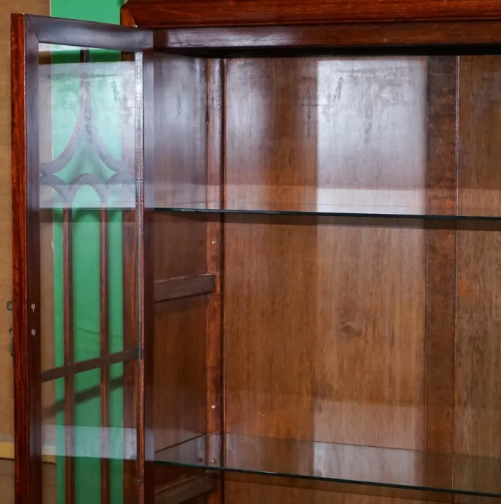 Pamono Large Vintage Oriental Chinese Carved Bookcase Display Cabinet with Lights New