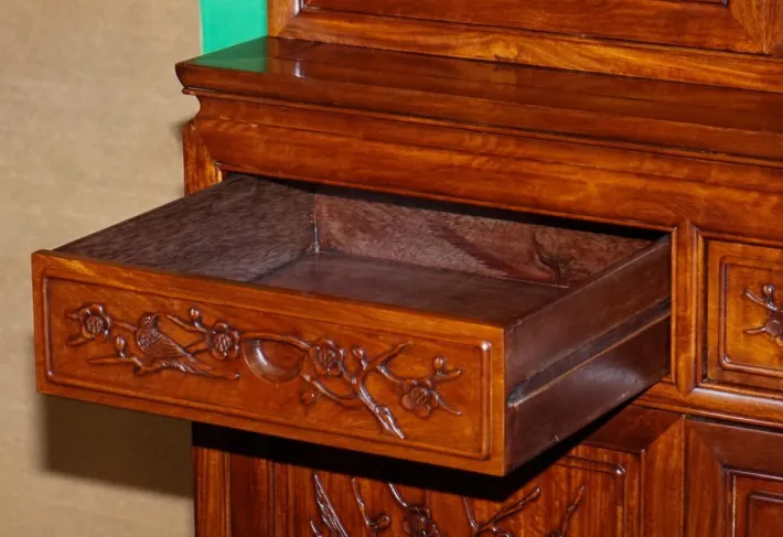 Pamono Large Vintage Oriental Chinese Carved Bookcase Display Cabinet with Lights New