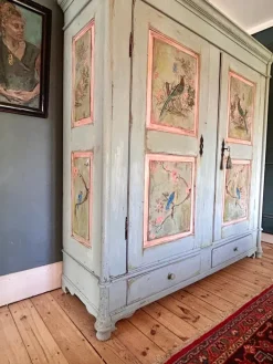 Pamono Large Vintage Painted Pine Double Wardrobe with Inlaid Chinoiserie, 1890s Outlet