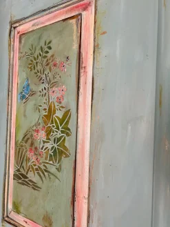 Pamono Large Vintage Painted Pine Double Wardrobe with Inlaid Chinoiserie, 1890s Outlet