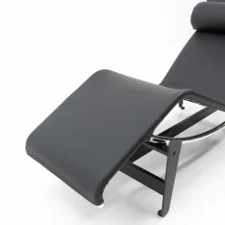 Pamono Lc4 / B306 Chaise Longue by Le Corbusier for Wohnbedarf, 1950s Best