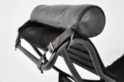 Pamono LC4 Chaise Lounge by Le Corbusier for Cassina, 1984 Hot