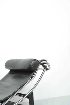 Pamono LC4 Chaise Lounge by Le Corbusier and Charlotte Perriand and Pierre Jeanneret for Cassina, 1920s Best