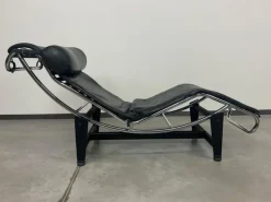 Pamono LC4 Chaise Lounge by Le Corbusier for Casina, 1980s Hot