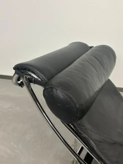 Pamono LC4 Chaise Lounge by Le Corbusier for Casina, 1980s Hot