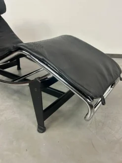Pamono LC4 Chaise Lounge by Le Corbusier for Casina, 1980s Hot