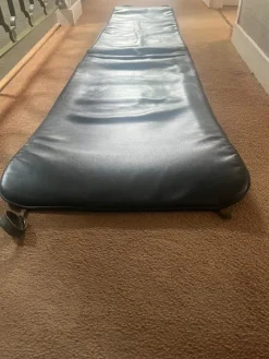 Pamono LC4 Chaise Lounge in Black Leather by Le Corbusier for Cassina, 1988 Clearance