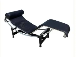 Pamono LC4 Chaise Lounge in Black Leather by Le Corbusier for Cassina, 1988 Clearance