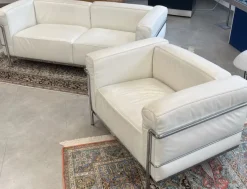 Pamono LC2 Two-Seater Sofa and Chair in White Leather by Le Corbusier & Pierre Jeanneret for Cassina, 1970s, Set of 2 Discount