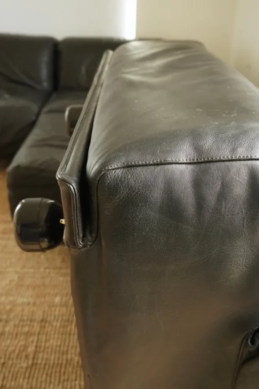 Pamono Leather Flandra Modular Sofa by Vico Magistretti for Cassina, Italy, 1970s, Set of 4 Sale