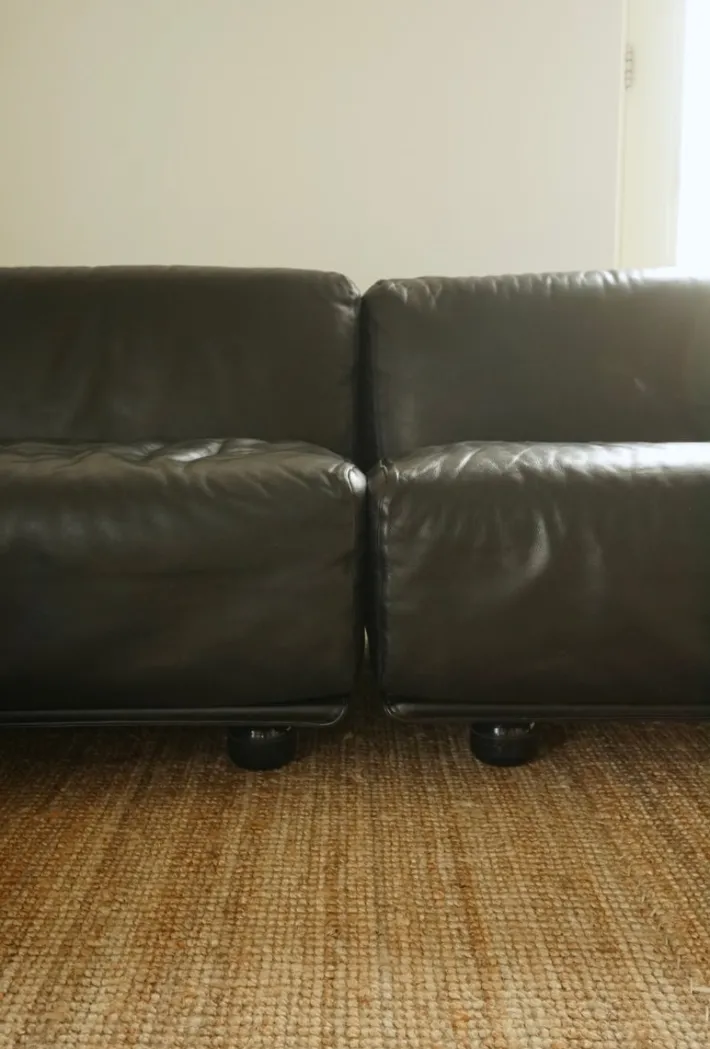 Pamono Leather Flandra Modular Sofa by Vico Magistretti for Cassina, Italy, 1970s, Set of 4 Sale