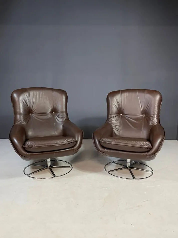 Pamono Leather Swivel Armchairs from PEEM, Finland, 1970s, Set of 2 Clearance