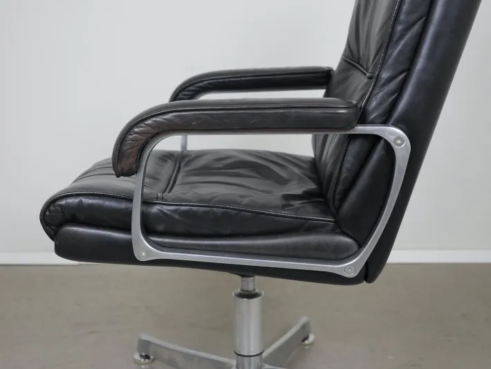 Pamono Leather Swivel Chair with Armrests from Draebert, Germany, 1970s Clearance