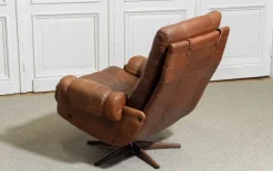 Pamono Leather Swivel Lounge Chair from OPE Möbler Jönköping, Sweden, 1960s Online