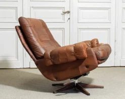 Pamono Leather Swivel Lounge Chair from OPE Möbler Jönköping, Sweden, 1960s Online