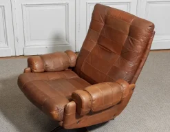Pamono Leather Swivel Lounge Chair from OPE Möbler Jönköping, Sweden, 1960s Online