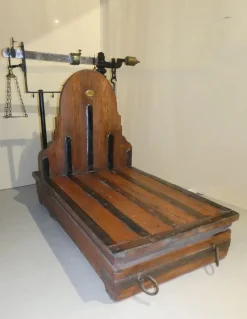 Pamono Libra Iron, Brass and Wood Bench by Leonardo Bertani, Italy, 1800s Outlet