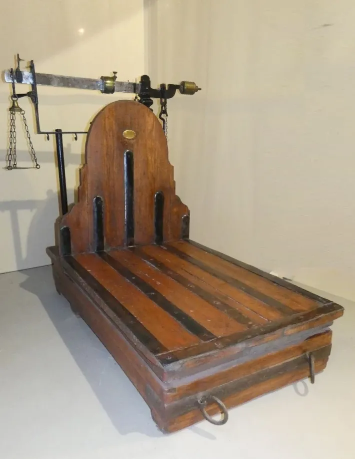 Pamono Libra Iron, Brass and Wood Bench by Leonardo Bertani, Italy, 1800s Outlet