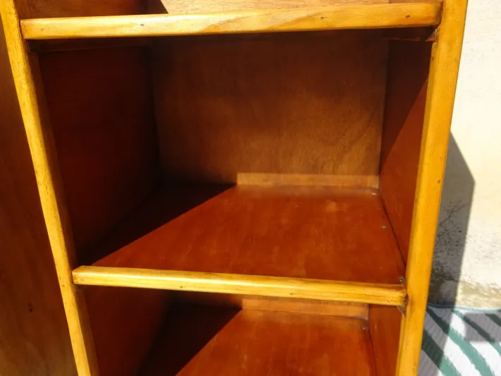 Pamono Light Wood Bedside Tables with Top Edges, 1990s, Set of 2 Discount