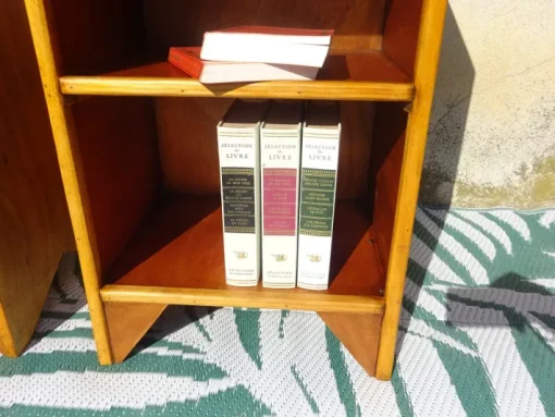 Pamono Light Wood Bedside Tables with Top Edges, 1990s, Set of 2 Discount