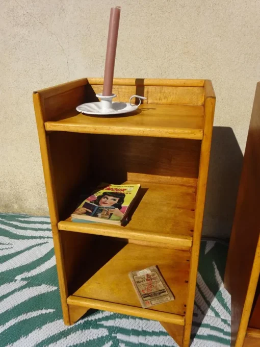Pamono Light Wood Bedside Tables with Top Edges, 1990s, Set of 2 Discount