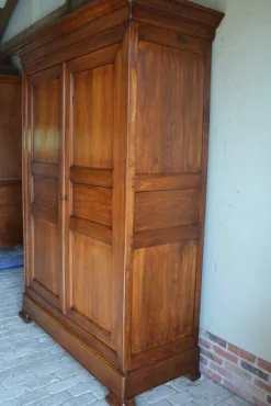 Pamono Louis Philippe Cabinet in Oak Outlet