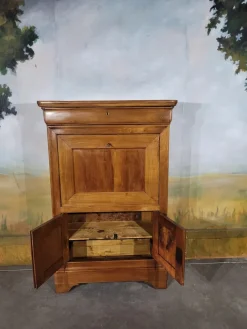 Pamono Louis Philippe Cherrywood Secretary New