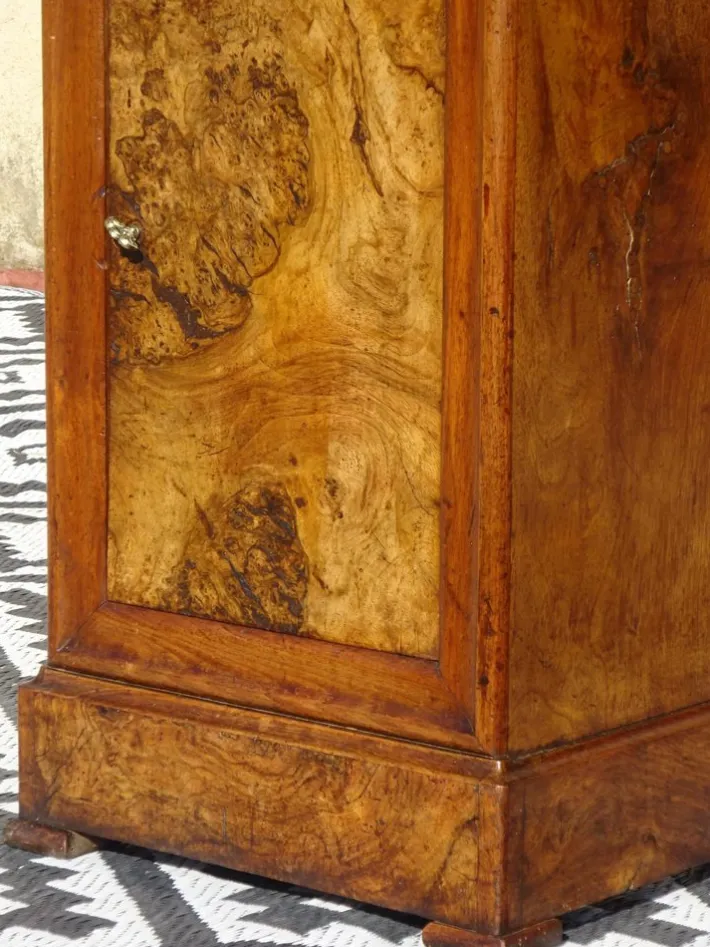 Pamono Louis Philippe Walnut and Burl Walnut Bedside Table Discount