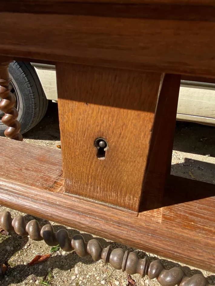 Pamono Louis XIII Style Oak 2-Drawer Desk with Twisted Legs Sale