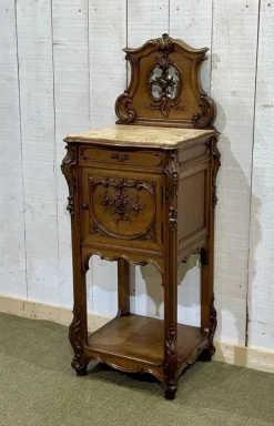 Pamono Louis XV Bedroom Set in Walnut, Early 20th Century, Set of 5 Hot