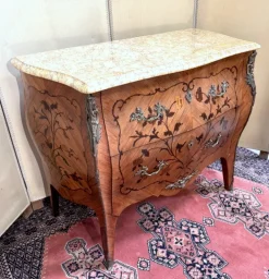 Pamono Louis XV Style Curved Ladies Chest of Drawers with Marquetry, 1890s Clearance