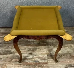 Pamono Louis XV Style Games Table in Carved Walnut Online