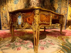 Pamono Louis XV Writing Desk attributed to Riesener & J.Oeben Best