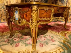 Pamono Louis XV Writing Desk attributed to Riesener & J.Oeben Best