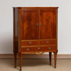Pamono Louis XVI French Mahogany Veneer Cabinet with Brass Inlays, 1790s