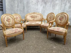 Pamono Louis XVI Gilded Wood Medallion Lounge Set, 1890s, Set of 5 Hot