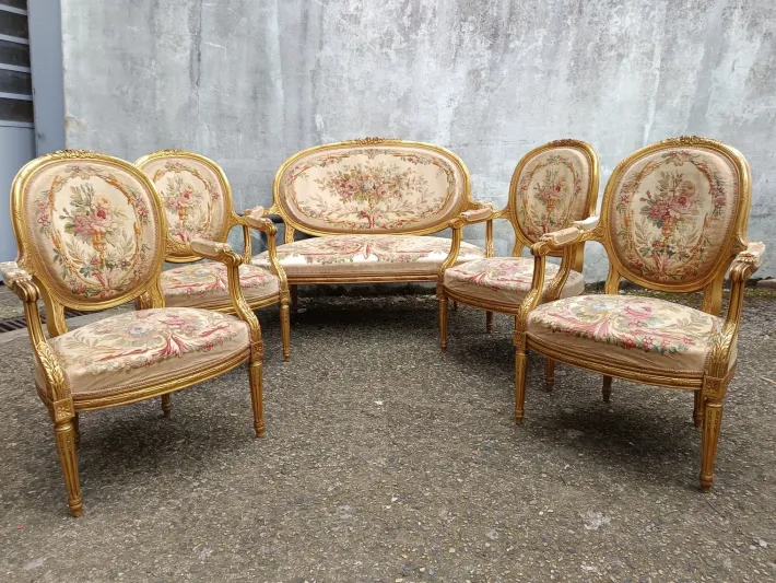 Pamono Louis XVI Gilded Wood Medallion Lounge Set, 1890s, Set of 5 Hot