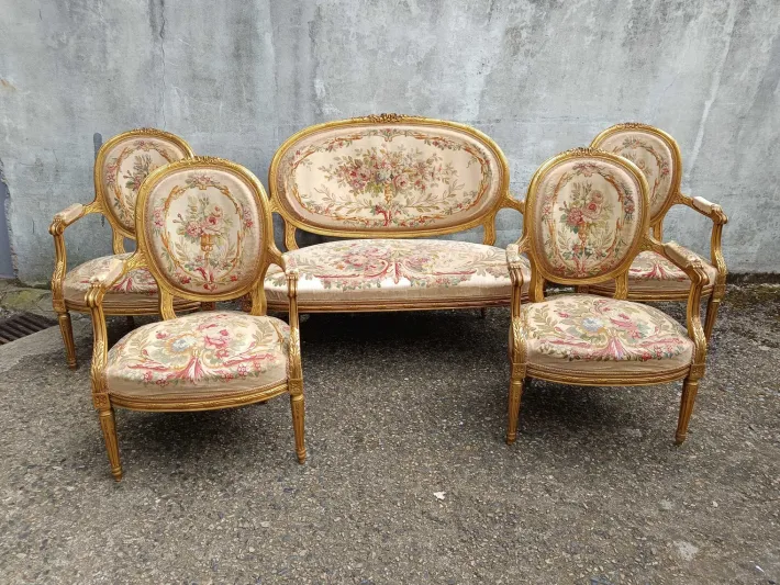 Pamono Louis XVI Gilded Wood Medallion Lounge Set, 1890s, Set of 5 Hot