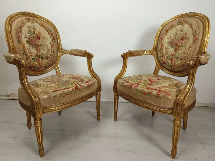 Pamono Louis XVI Gilded Wood Medallion Lounge Set, 1890s, Set of 5 Hot