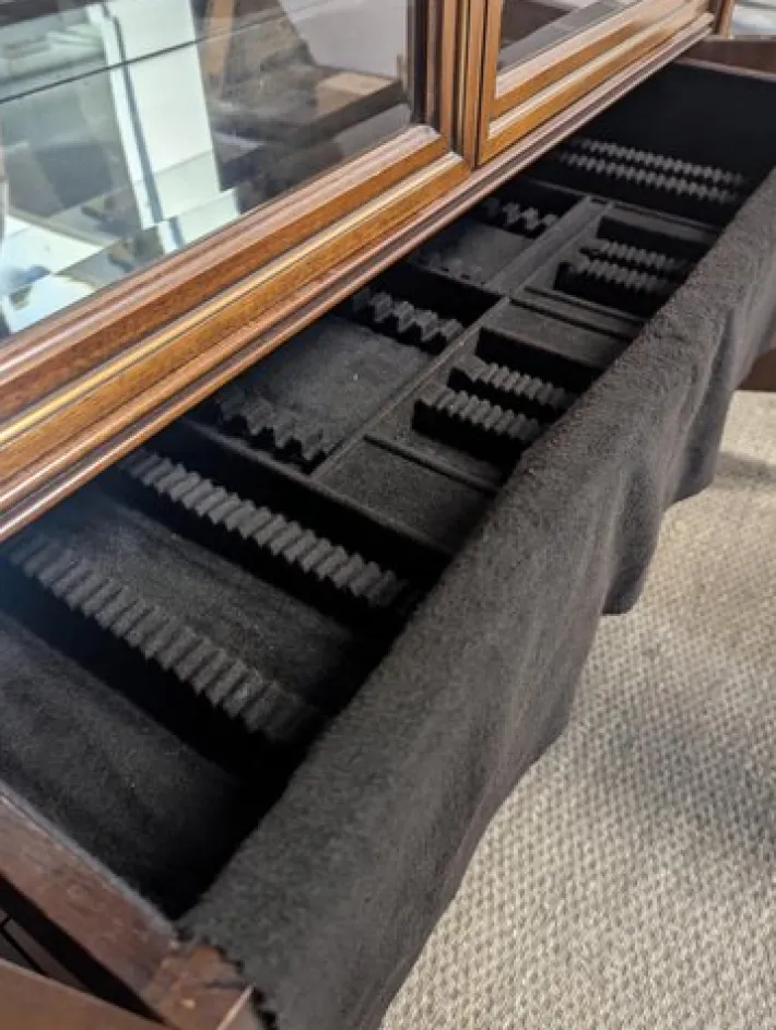 Pamono Louis XVI Style Cherry Wood Display Case Online