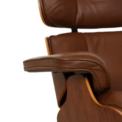 Pamono Lounge Chair in Leather by Charles & Ray Eames for Herman Miller Sale