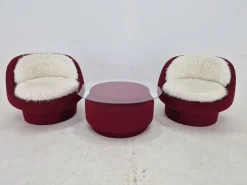 Pamono Lounge Chairs and Coffee Table, France, 1970s, Set of 3 Discount