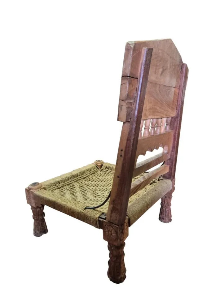 Pamono Low Indian Hand-Carved Chairs with Elephant Backrests, 1950s, Set of 2 Online