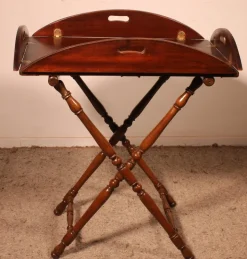 Pamono Mahogany Servant with Butler Tray, 19th Century Online
