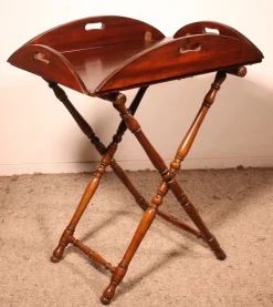 Pamono Mahogany Servant with Butler Tray, 19th Century Online