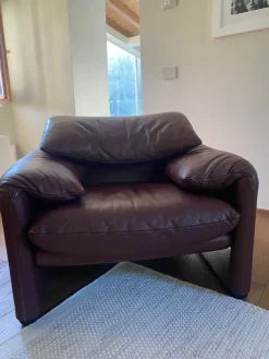 Pamono Maralunga Sofa and Armchairs in Burgundy Leather by Vico Magistretti for Cassina, 2000s, Set of 3 Clearance